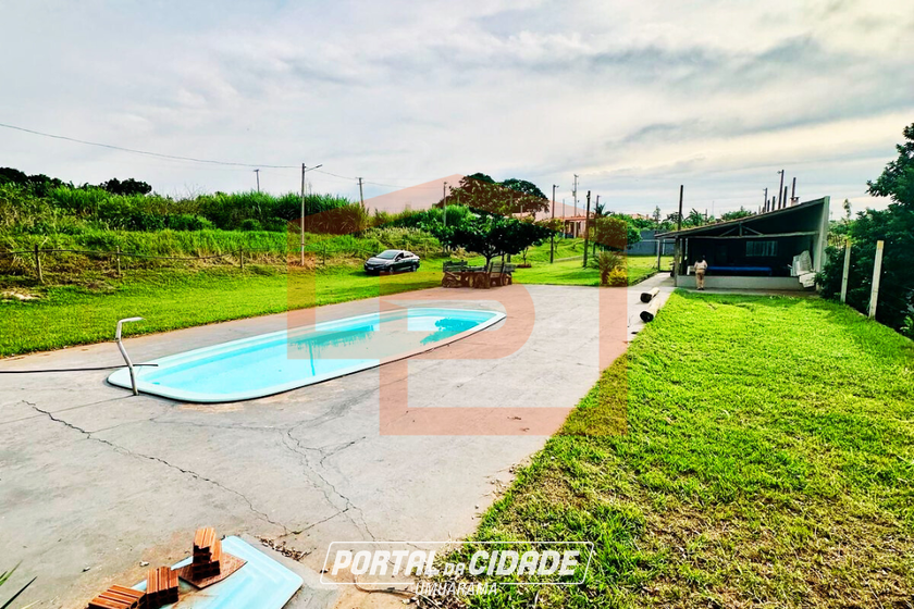 Ch&aacute;cara &agrave; venda - 4000m&sup2; - &Aacute;rea Rural