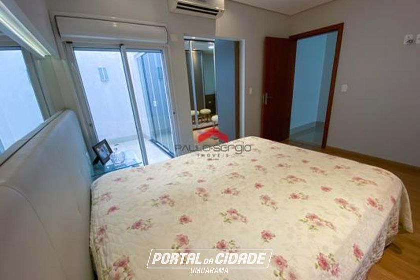 Sobrado &agrave; venda - 260m&sup2; - Parque do Lago