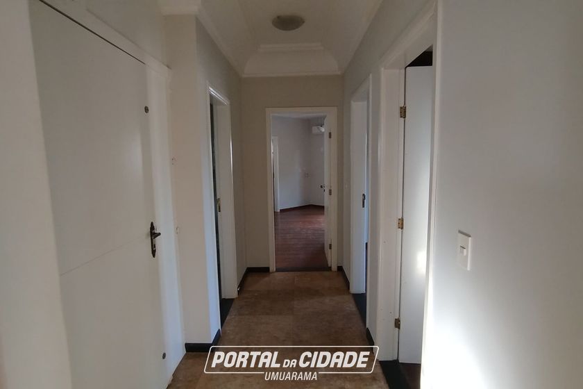 Casa &agrave; venda - 406m&sup2; - Zona II