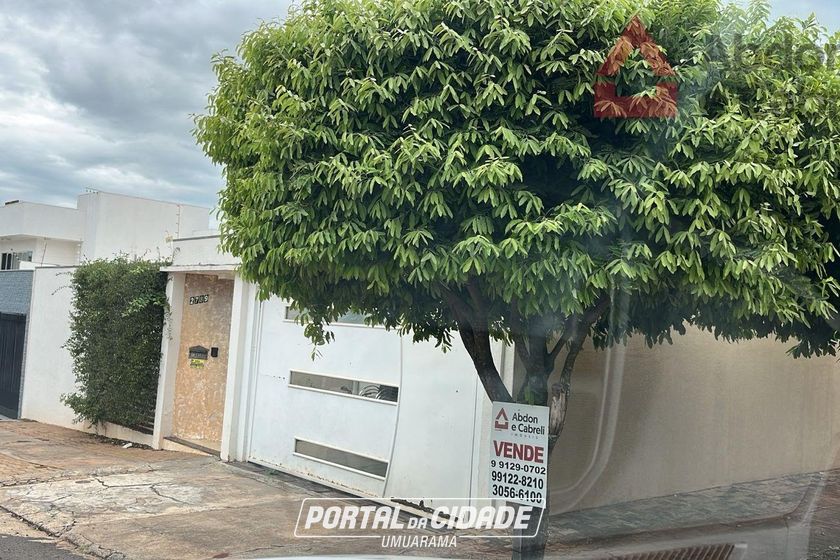 Casa &agrave; venda - 100m&sup2; - Jardim Flamboyant