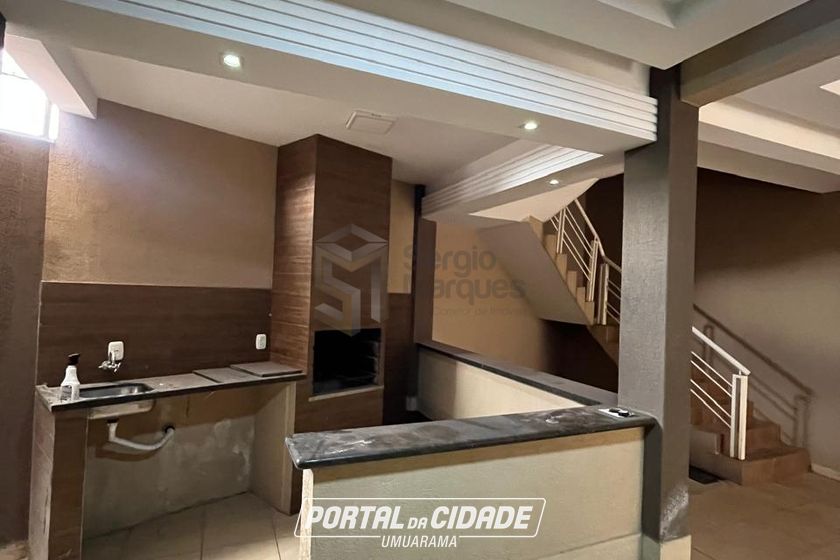 Sobrado &agrave; venda - 247m&sup2; - Zona VI