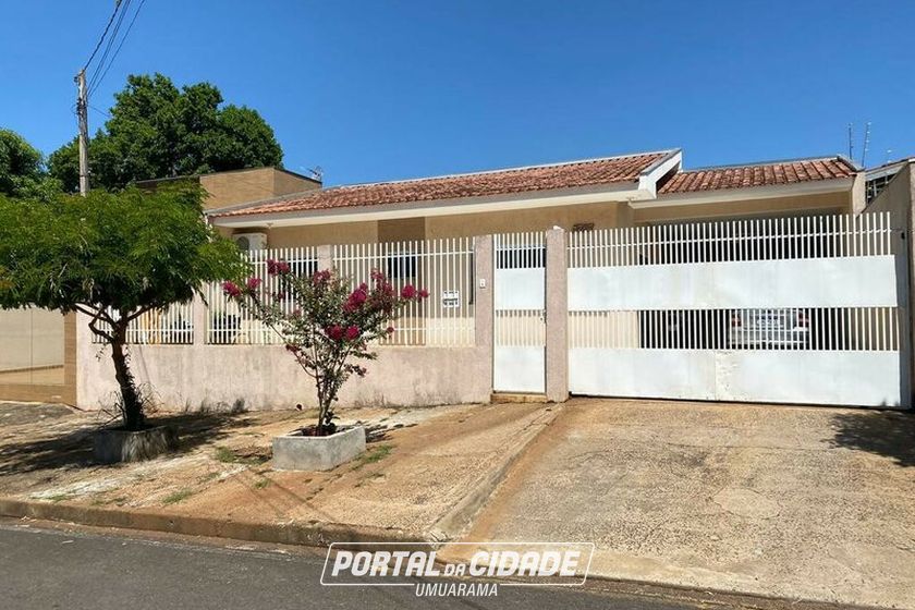 Casa &agrave; venda - 158m&sup2; - ZONA VI