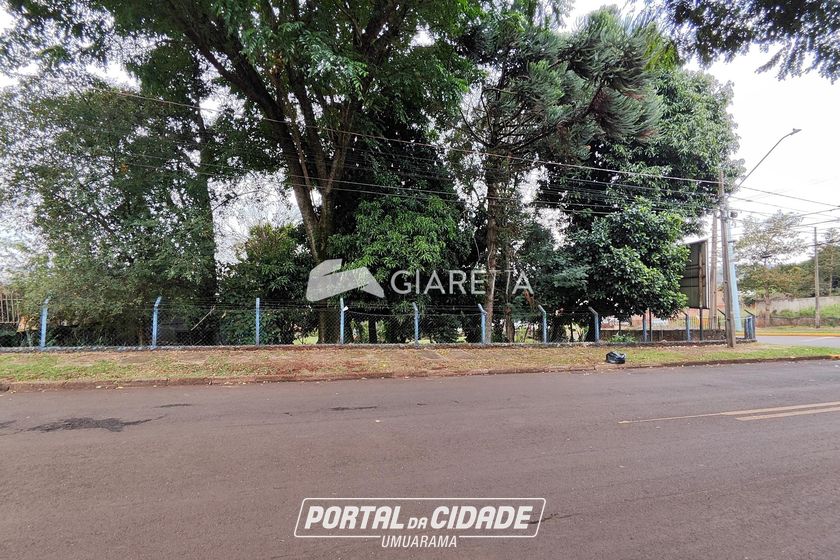 Terreno &agrave; venda - 1601m&sup2; - CENTRO