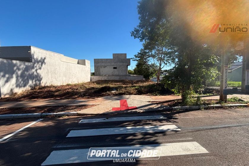 Terreno &agrave; venda - 276m&sup2; - Zona V