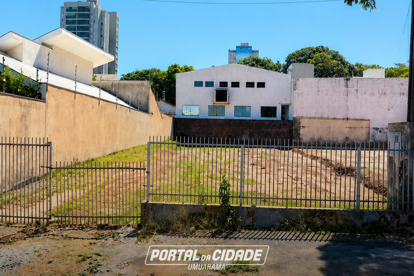 Terreno &agrave; venda - 490m&sup2; - Zona II
