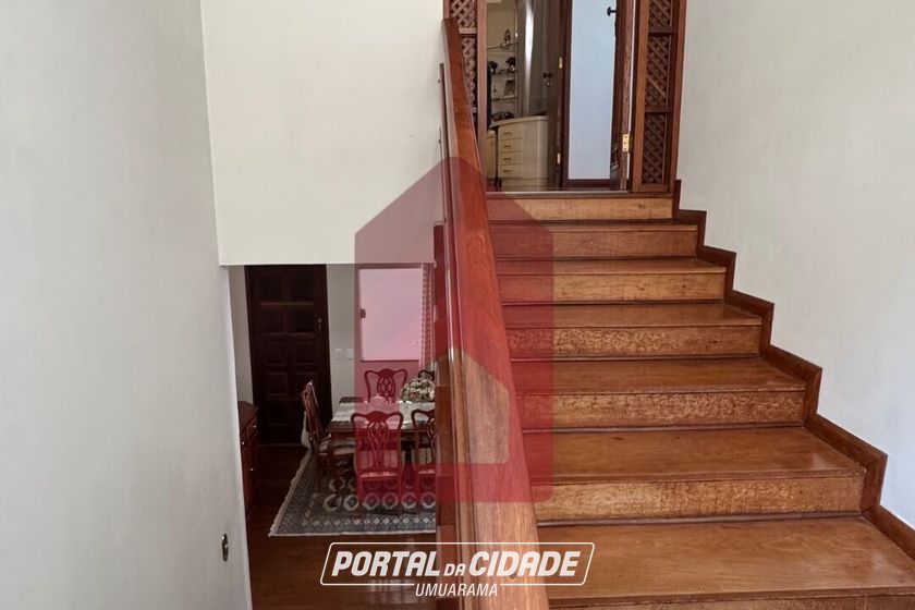 Casa para alugar - 332m&sup2; - Zona I