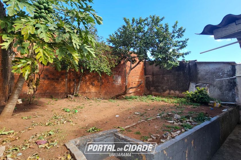 Casa &agrave; venda - 84m&sup2; - CONJUNTO RESIDENCIAL VINTE E SEIS D