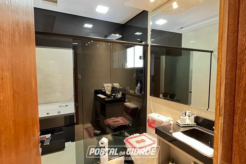 Ch&aacute;cara &agrave; venda - 24m&sup2; - Estrada Jaborandi