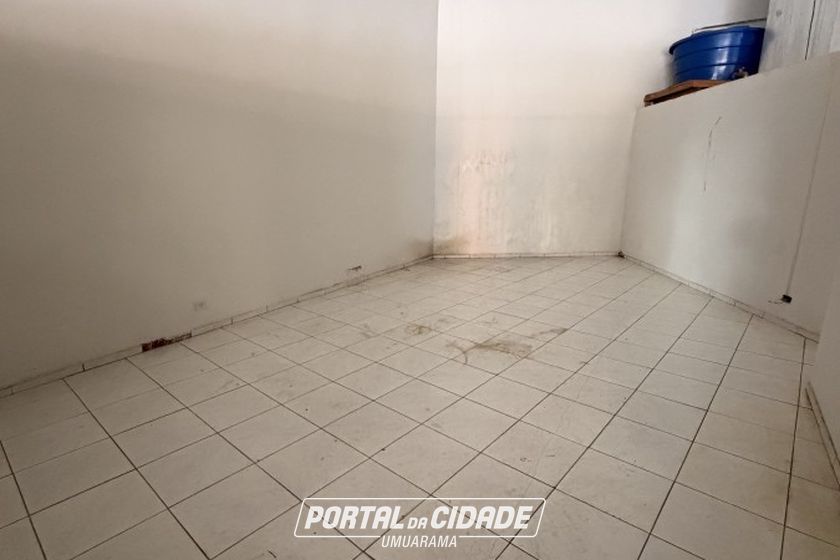 Sal&atilde;o Comercial para alugar - 300m&sup2; - Zona VII