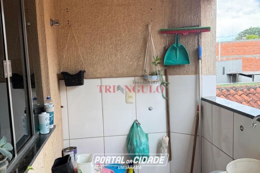 Sobrado &agrave; venda - 250m&sup2; - ZONA I