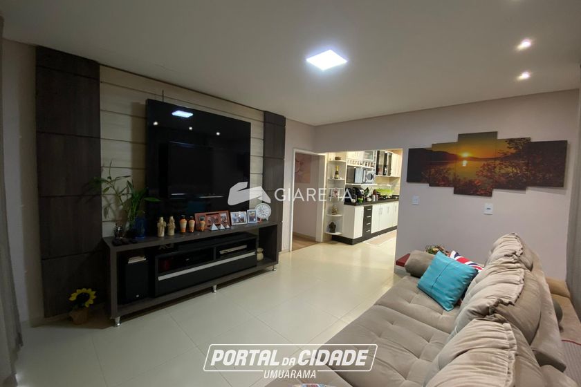 Casa &agrave; venda - 140m&sup2; - CENTRO