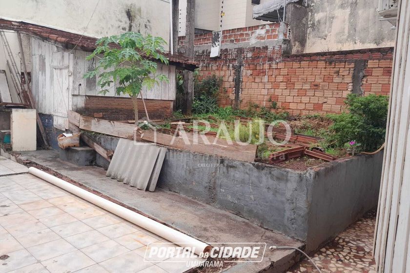 Terreno &agrave; venda - 247m&sup2; - Zona VII