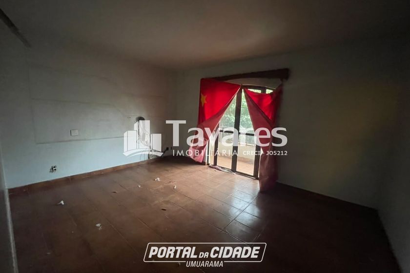 Casa &agrave; venda - 1000m&sup2; - Zona I