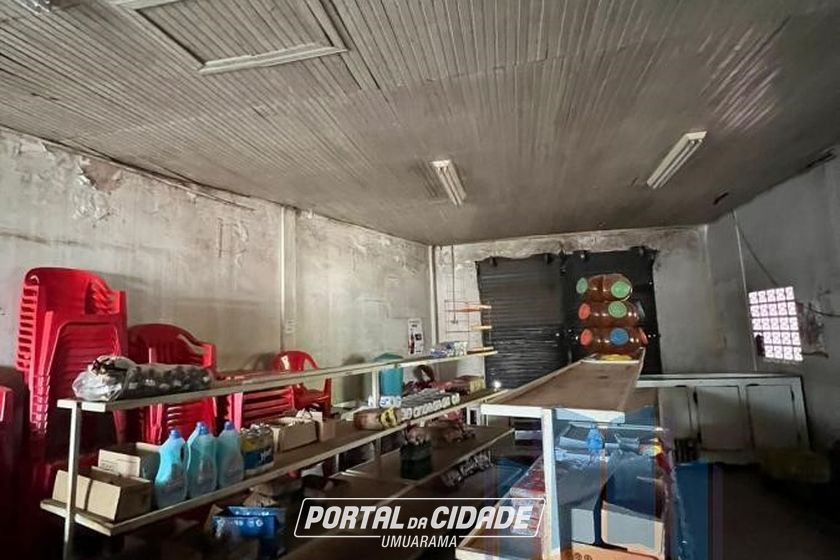 Sala Comercial &agrave; venda - 300m&sup2; - Zona V
