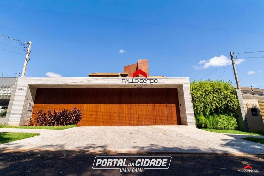 Sobrado &agrave; venda - 305m&sup2; - Zona VII