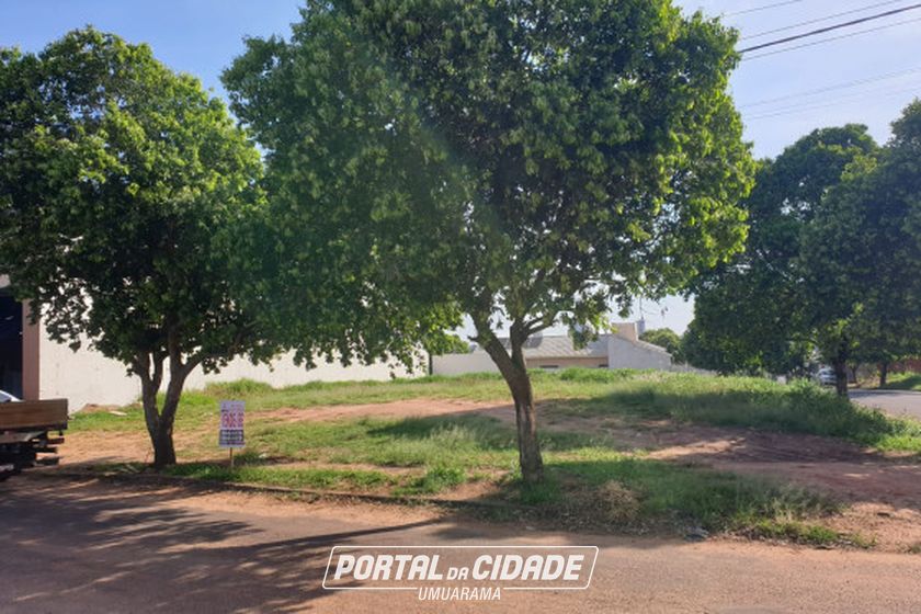 Terreno &agrave; venda - 411m&sup2; - Alto da Paran&aacute;