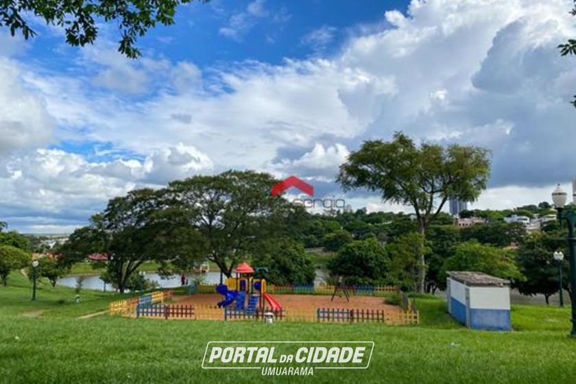 Sobrado &agrave; venda - 260m&sup2; - Parque do Lago