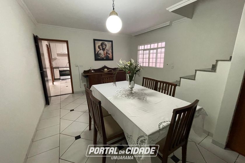 Casa &agrave; venda - 248m&sup2; - ZONA VII