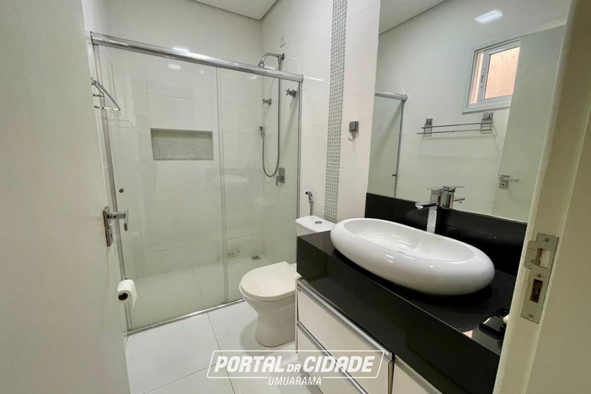Casa &agrave; venda - 180m&sup2; - JARDIM ALPHAVILE