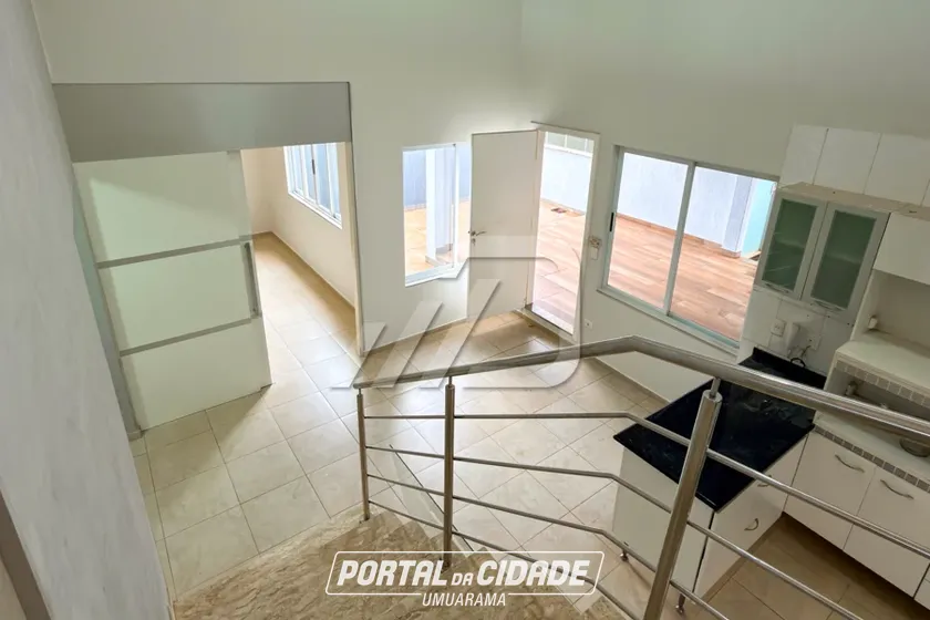 Sobrado &agrave; venda - 180m&sup2; - Zona I