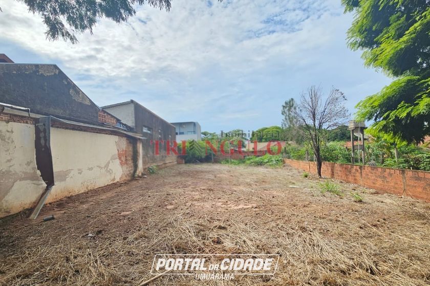 Terreno &agrave; venda - 360m&sup2; - JARDIM PANORAMA