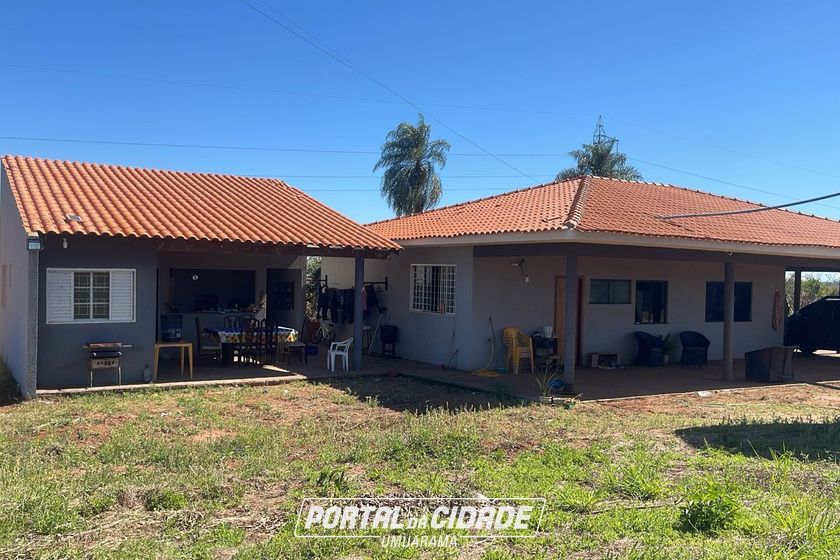 Ch&aacute;cara &agrave; venda - Rod. Henio Romagnoli