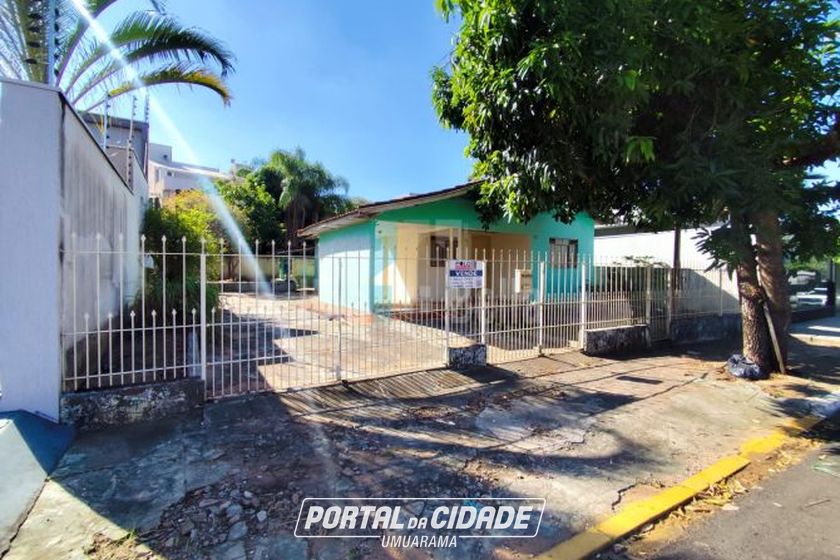 Casa &agrave; venda - Zona III