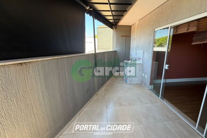 Casa &agrave; venda - 242m&sup2; - ZONA II