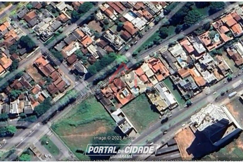 Terreno &agrave; venda - 245m&sup2; - Zona V