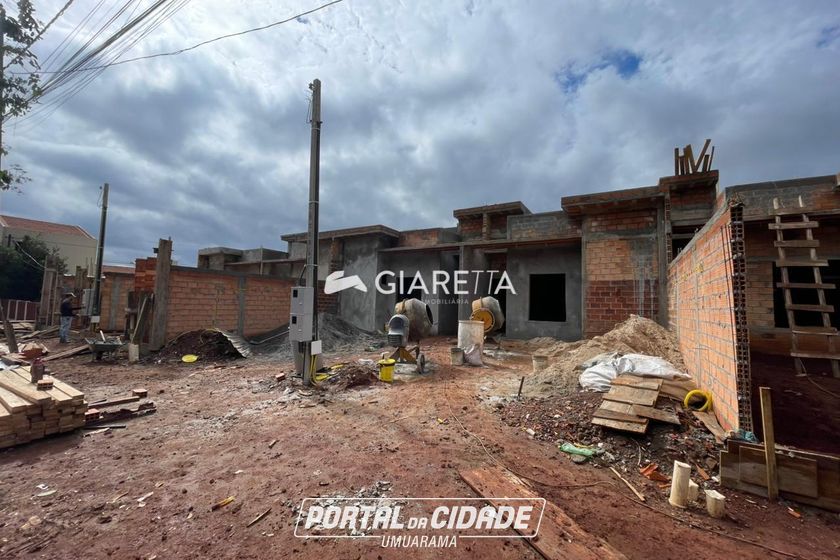 Casa &agrave; venda - 81m&sup2; - JARDIM COOPAGRO