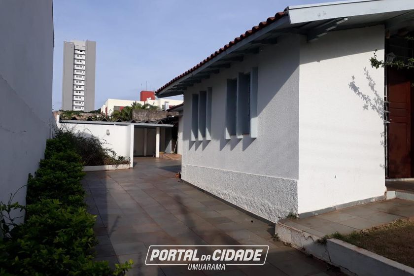 Casa &agrave; venda - 244m&sup2; - Zona I