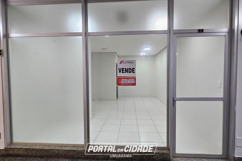 Sal&atilde;o Comercial &agrave; venda - Zona I