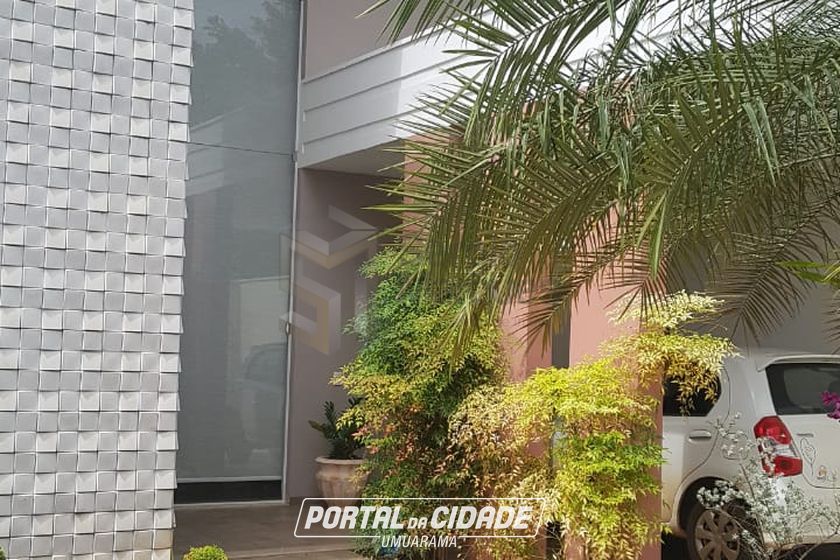 Casa &agrave; venda - 275m&sup2; - Condom&iacute;nio Royal Garden