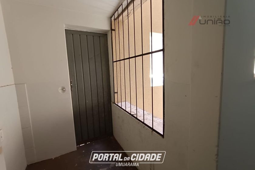 Sal&atilde;o Comercial para alugar - 880m&sup2; - Zona III