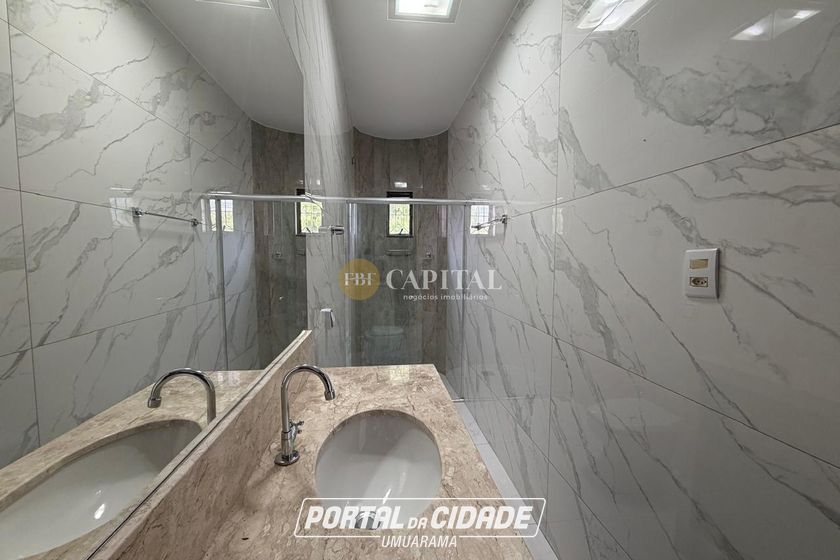 Casa para alugar - 133m&sup2; - Jardim Canad&aacute;