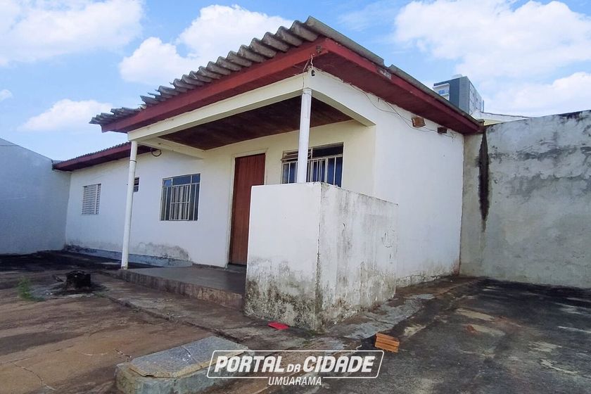 Casa &agrave; venda - 205m&sup2; - Zona II