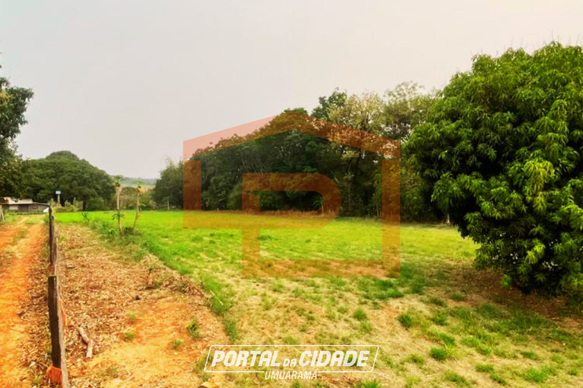 Ch&aacute;cara &agrave; venda - 7000m&sup2; - As margens da rodovia PR-323