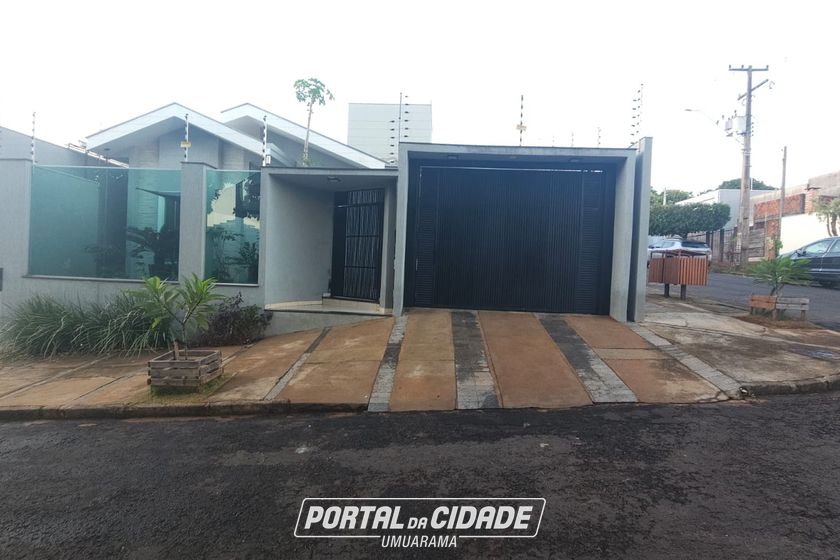 Casa &agrave; venda - 140m&sup2; - PARQUE BANDEIRANTES