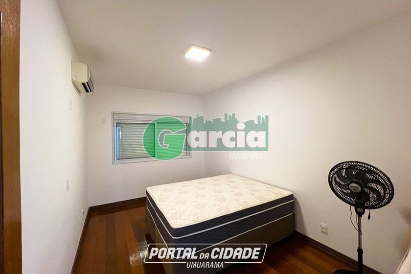 Casa &agrave; venda - 400m&sup2; - Zona II