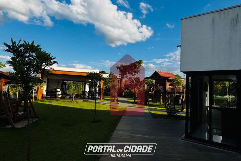 Terreno &agrave; venda - 246m&sup2; - Zona III