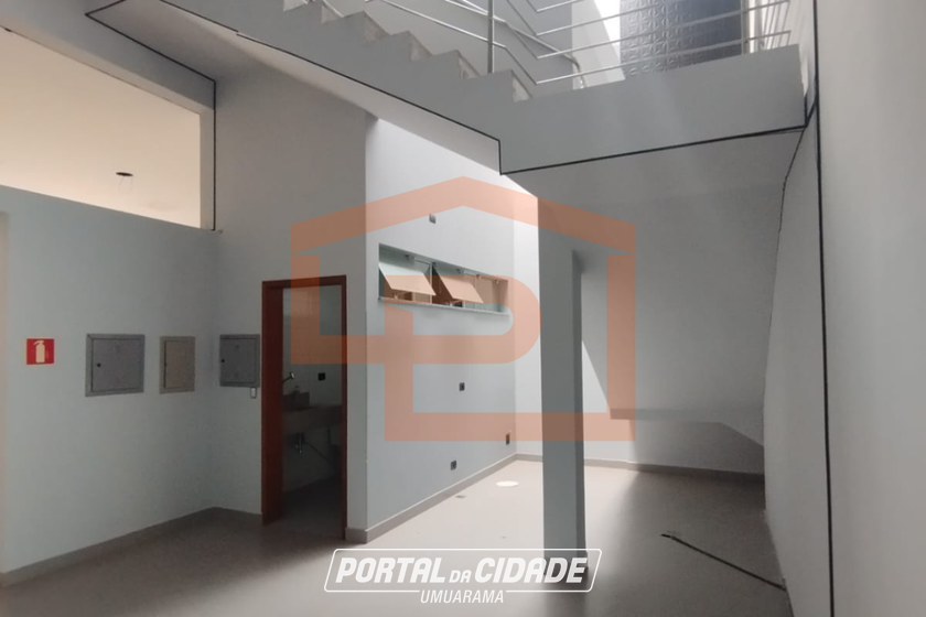 Sal&atilde;o Comercial para alugar - 432m&sup2; - Zona III