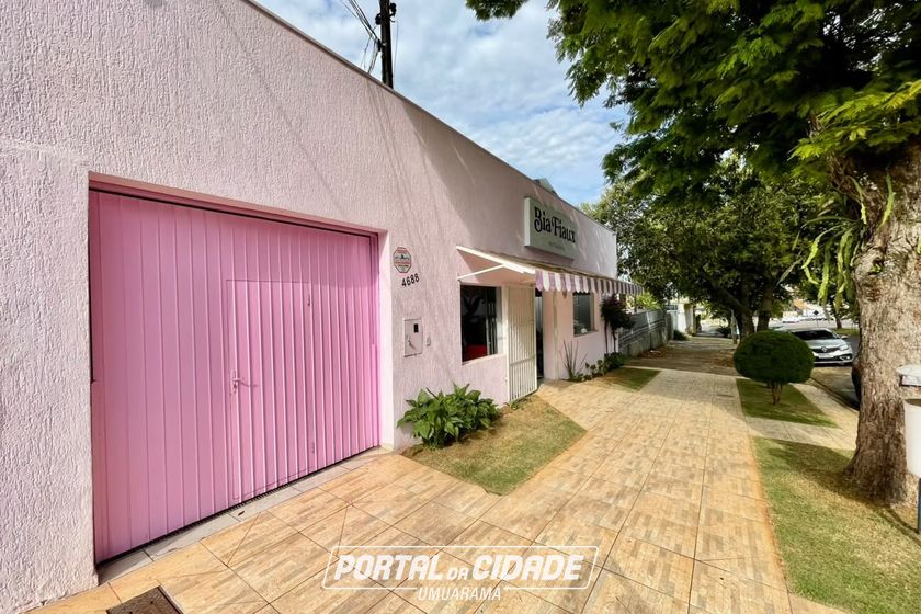 Casa &agrave; venda - 281m&sup2; - ZONA III