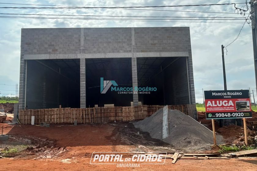 Sal&atilde;o Comercial para alugar - 470m&sup2; - Zona III