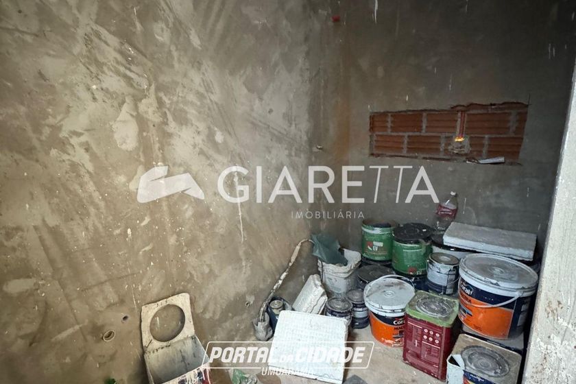 Casa &agrave; venda - 70m&sup2; - JARDIM BRESSAN