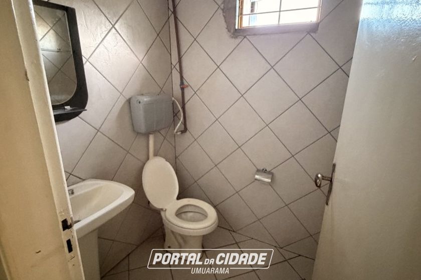 Sal&atilde;o Comercial para alugar - 300m&sup2; - Zona VII