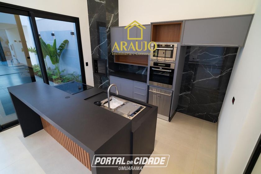 Casa &agrave; venda - 250m&sup2; - Zona VII