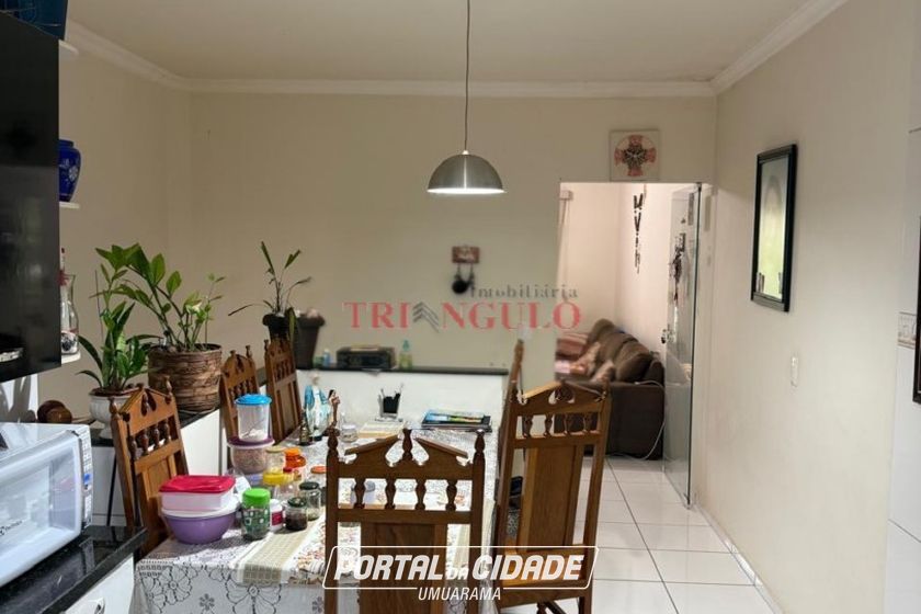 Sobrado &agrave; venda - 250m&sup2; - ZONA I