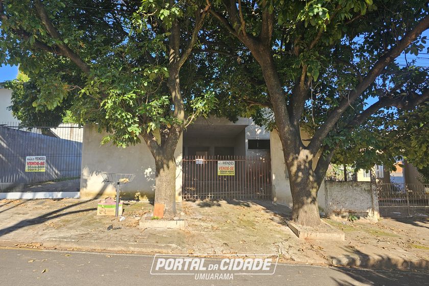 Casa &agrave; venda - 100m&sup2; - Jardim Panorama