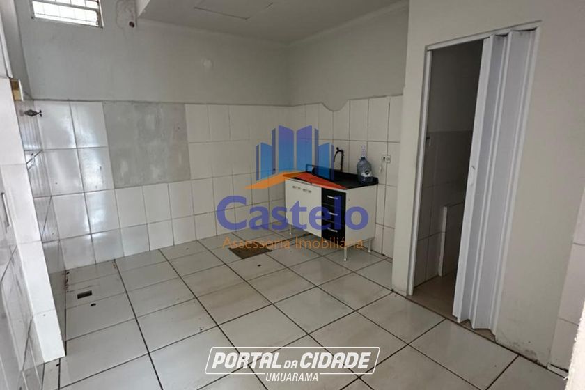 Sal&atilde;o Comercial para alugar - 33m&sup2; - ZONA II