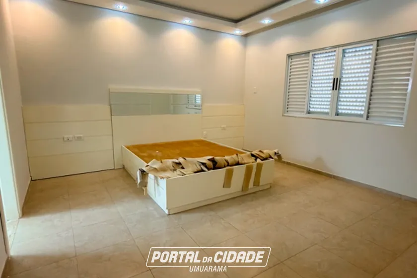 Sobrado &agrave; venda - 180m&sup2; - Zona I